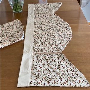 NWOT Elite Window Valance